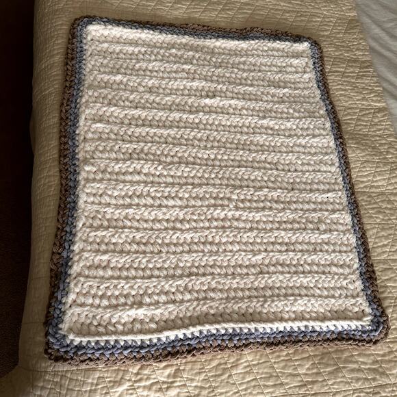 Baby Boy Handmade Neutral Minimalist Cottage Babyshower Chuncky Blanket - Picture 8 of 13